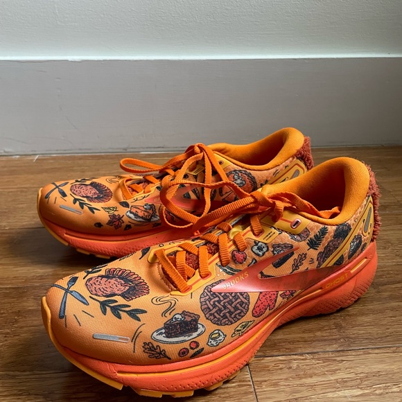 Brooks Women’s Ghost 14 Neutral Running Shoe in Citrus/Orangeade Size 9 - Picture 3 of 5